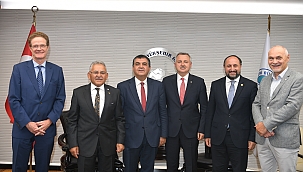 Büyükkılıç, 1 bakan yardımcısı ve 3 büyükelçiyi makamında ağırladı