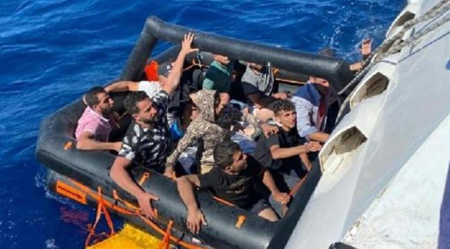 Datça'da 72 kaçak göçmen kurtarıldı, 1 göçmen kaçakçısı yakalandı