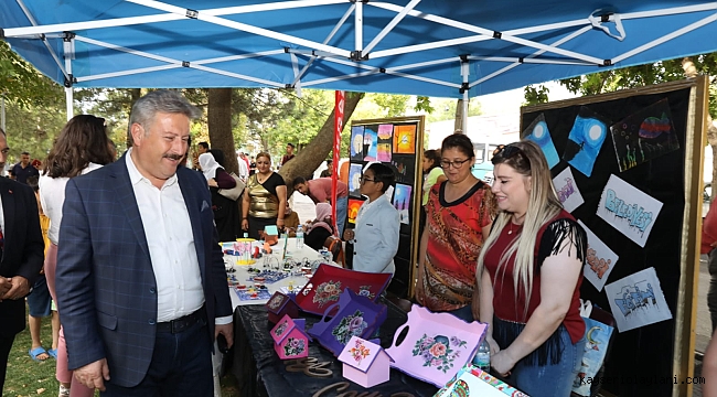 MELİKGAZİ'NİN DOLU DOLU GEÇEN YAZ KURSLARI SONA ERDİ