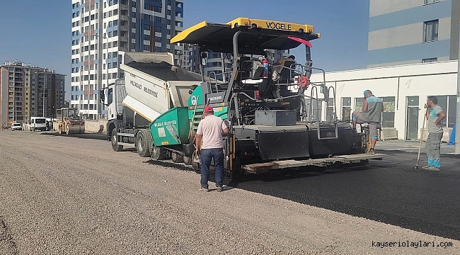 BAHÇELİEVLER MAHALLESİ'NDE 3 SOKAKTA ASFALTLAMA YAPILDI