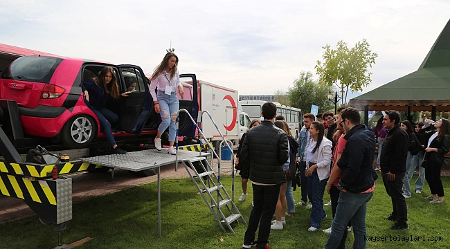 NNYÜ'DE AKADEMİK YIL AÇILIŞ ETKİNLİĞİ