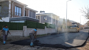 ALTINOLUK MAHALLESİ'NDE ASFALT ÇALIŞMASINA BAŞLADI