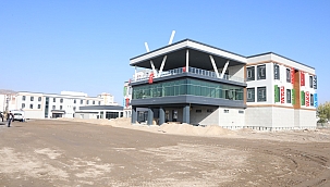 HACI ŞÜKRÜ BAKTIR LİSESİ SONA YAKLAŞIYOR