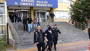 Narkotik polisi 2 günde 12 zehir tacirini yakaladı