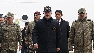 Bakan Akar'dan sınır hattına kritik ziyaret!