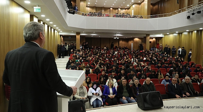 BAŞKAN PALANCIOĞLU, ÖĞRENCİLERLE TECRÜBELERİNİ PAYLAŞTI