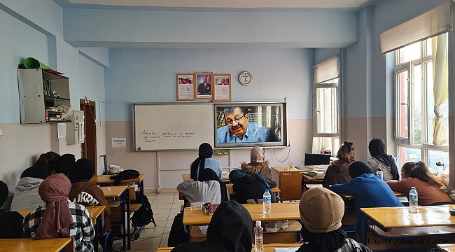 GENÇLERİN DEĞERLERE UYGUN MÜZİK DİNLEMELERİ AMAÇLANIYOR