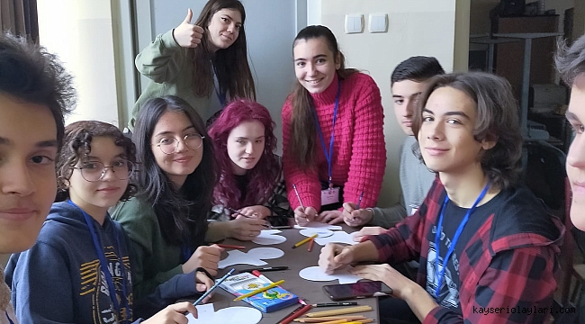 KAYSERİ LİSESİ ROMANYA'DAKİ ETKİNLİKLERE KATILDI