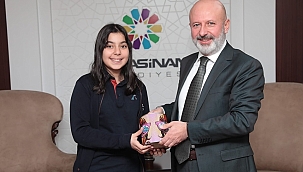 KUMBARASINDA BİRİKTİRİĞİ PARAYI BAĞIŞLADI