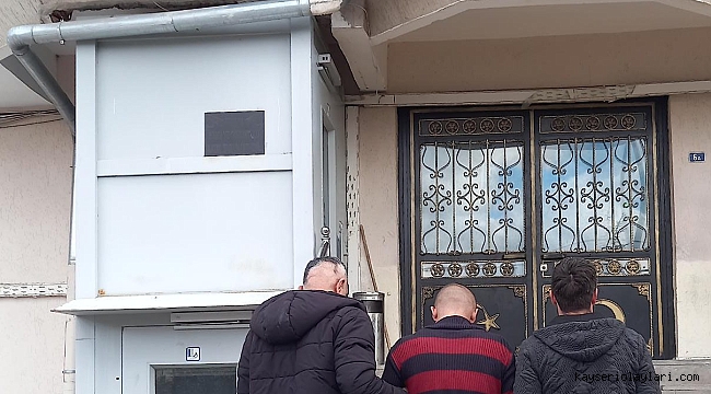 Suriye uyruklu DEAŞ üyesi gizlendiği evde yakalandı