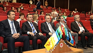 ERÜ'DE 2 KONGRE BİRDEN