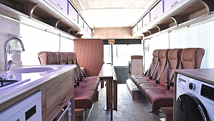 HURDA OTOBÜS OTELE DÖNÜŞTÜ