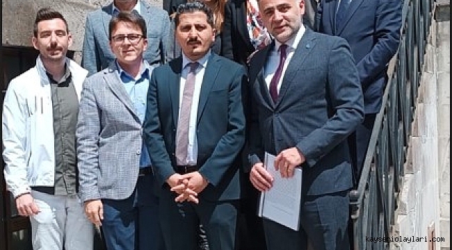 KARIŞ KARIŞ KAYSERİ'Yİ GEZİYOR