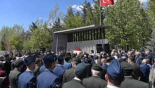 17 ARALIK ŞEHİTLERİNİ ANDI