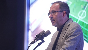 Bakan Kasapoğlu: Depremzede öğrenciler yurtlarda öncelikli olacak, kredileri bursa çevrilecek