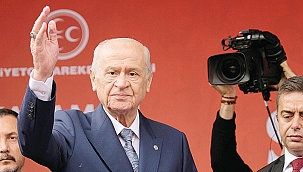 'Milletin kimi süpüreceğini göremiyor'