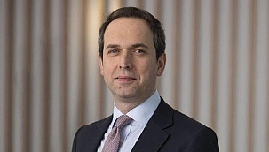 Alparslan Bayraktar kimdir, kaç yaşında? Enerji ve Tabii Kaynaklar Bakanı Alparslan Bayraktar evli mi, nereli? Teşekkür ederken duygulandı