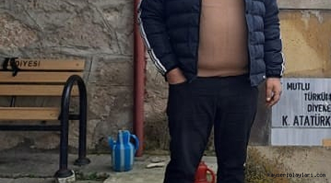 İSTİFA EDEN İLÇE BAŞKANI PARTİ YÖNETİMİNİ BOMBALADI