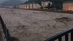  Yağmur şiddetini artırıyor! AFAD'dan 'kırmızı' kodlu uyarı, Kastamonu İnebolu'daki o evler boşaltılıyor