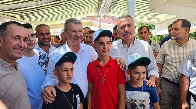 BOĞAZLIYAN'DA ÇİFTÇİLERLE BULUŞTU
