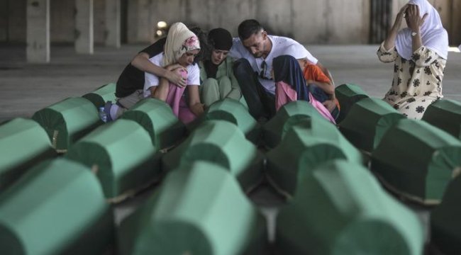SREBRENİTSA KATLİAMI NEDİR? Srebrenitsa katliamı nerede ve ne zaman yapıldı, kaç kişi öldü? Soykırımın üzerinden 28 yıl geçti!