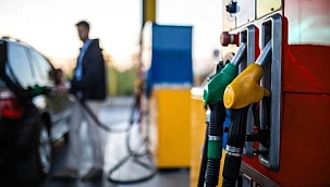 Benzine ve motorine beklenen zam kesinleşti 