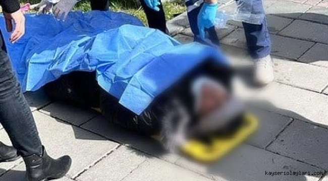 Otomobil ile motosikletin çarpıştığı kazada 1 ölü 3 yaralı