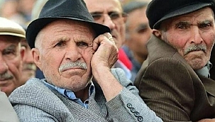 TÜRKİYE'DE 8 MİLYON 722 BİN 806 YAŞLI VAR