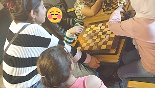 VOLUNTEER WOMENS YETİM VE ÖKSÜZ ÇOCUKLARA BAYRAMLIK ALDI