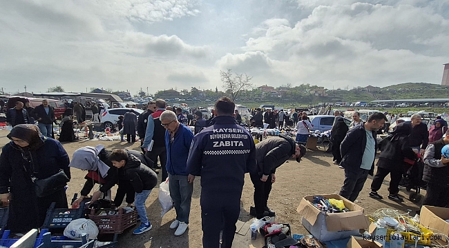 TARİHİ GEÇMİŞ GIDA MADDELERİNE EL KONULDU