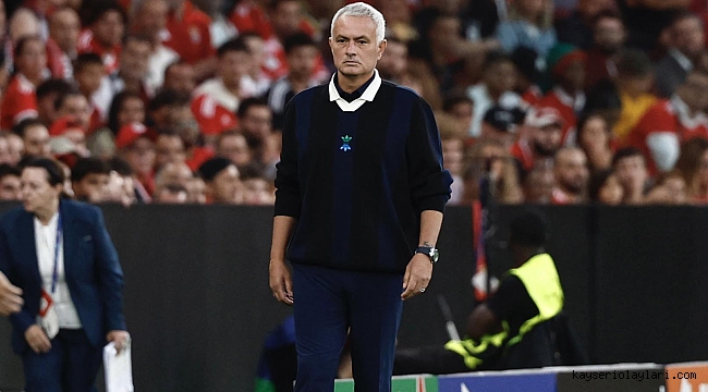 FENERBAHÇE YOLLARINI AYIRDI