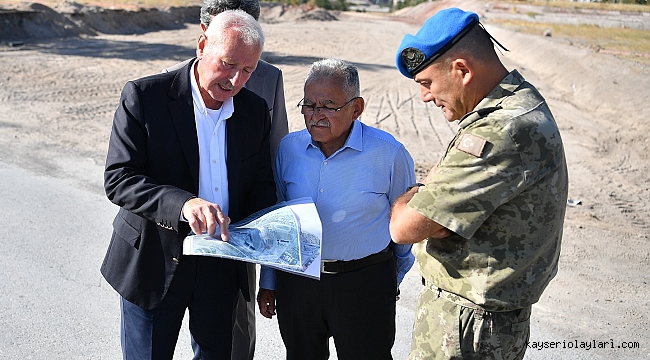 TALAS BULVARI HULUSİ AKAR BULVARINA BAĞLANIYOR