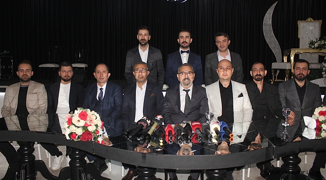 REFİK KAZAKUZAY ADAYLIĞINI AÇIKLADI