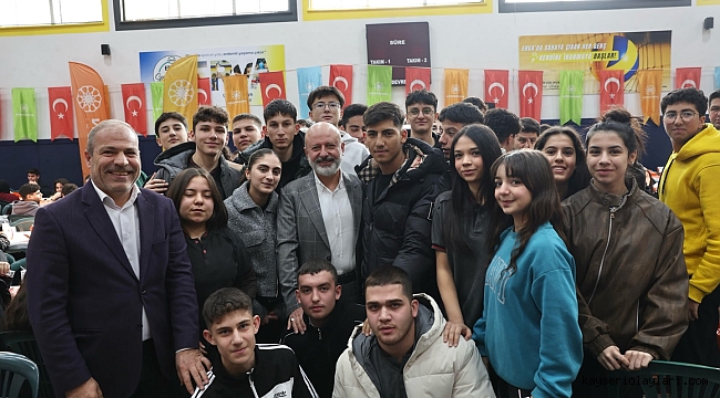 BAŞKAN ÇOLAKBAYRAKDAR'DAN GENÇLERLE COŞKULU BULUŞMA