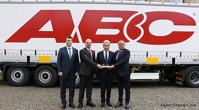 YENİ 300 ADETE İMZA ATTI