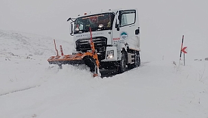 BÜYÜKŞEHİR, 54 MAHALLE YOLUNU ULAŞIMA AÇTI