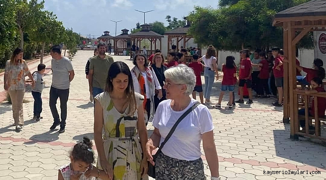 KİGDER DEPREM BÖLGESİNDEN İKİ YILDIR ELİNİ ÇEKMEDİ