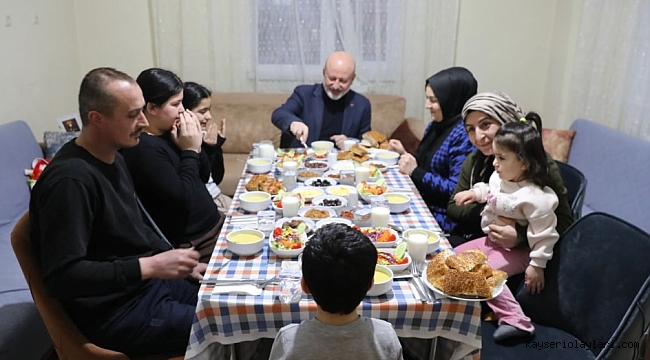 RAMAZAN'IN BEREKETİNİ HEMŞERİLERİMLE AYNI SOFRADA PAYLAŞIYORUZ