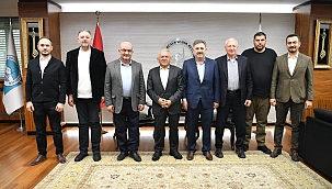 ÇEŞİTLİ KURUMLARIN BAŞKANLARINI VE YÖNETİMLERİNİ AĞIRLADI