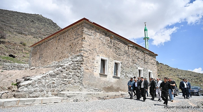 DEVELİ KIZIK MAHALLESİNDEKİ TÜRBE VE CAMİ RESTORE EDİLDİ