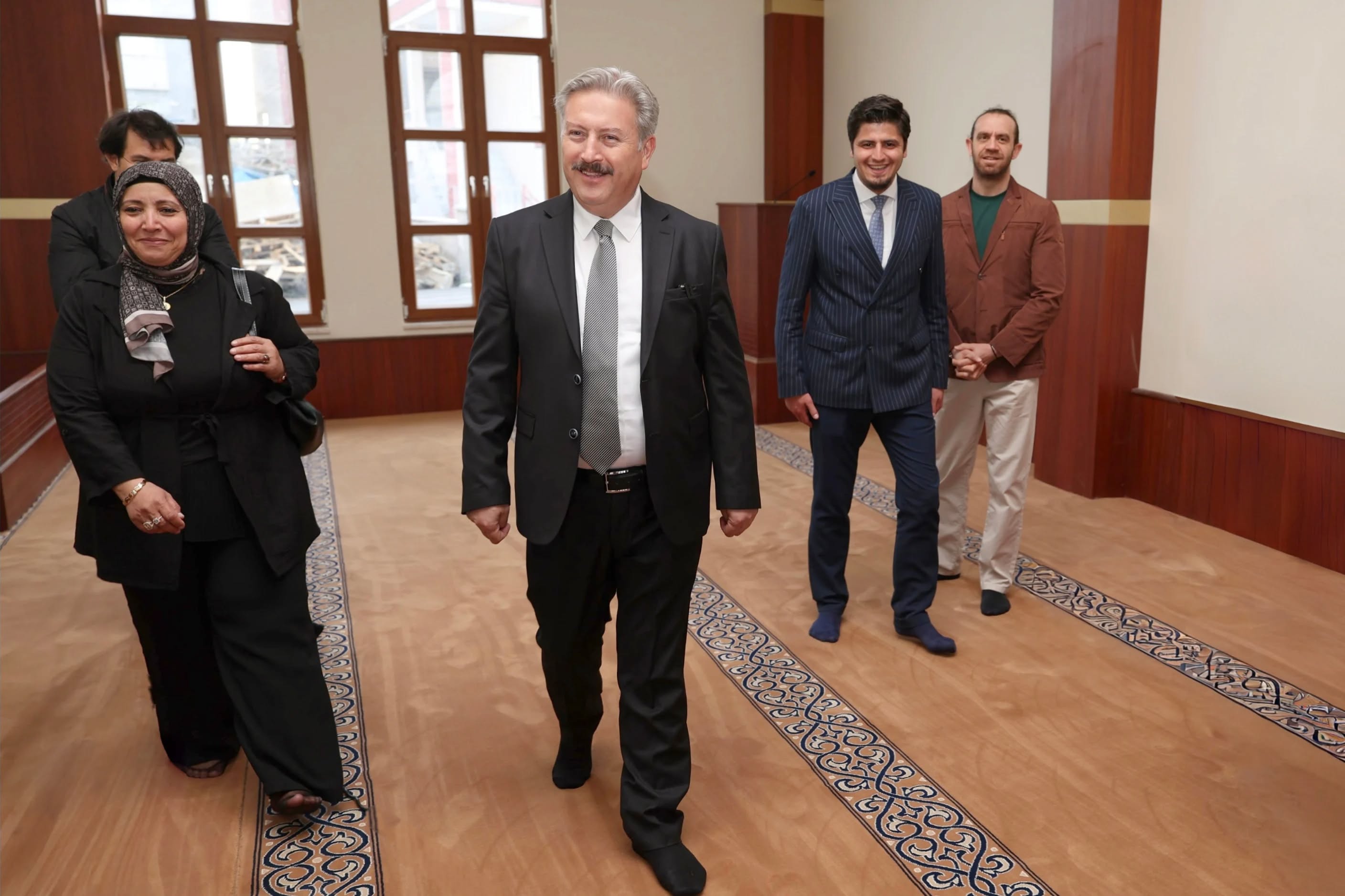 HAYRAT CAMİSİNİN İNŞAATI TAMAMLANDI