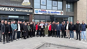 GENEL BAŞKANIMIZ VE SUMUD TUTSAKLARI İÇİN ANKARA'YA DOĞRU YOLA ÇIKIYORUZ