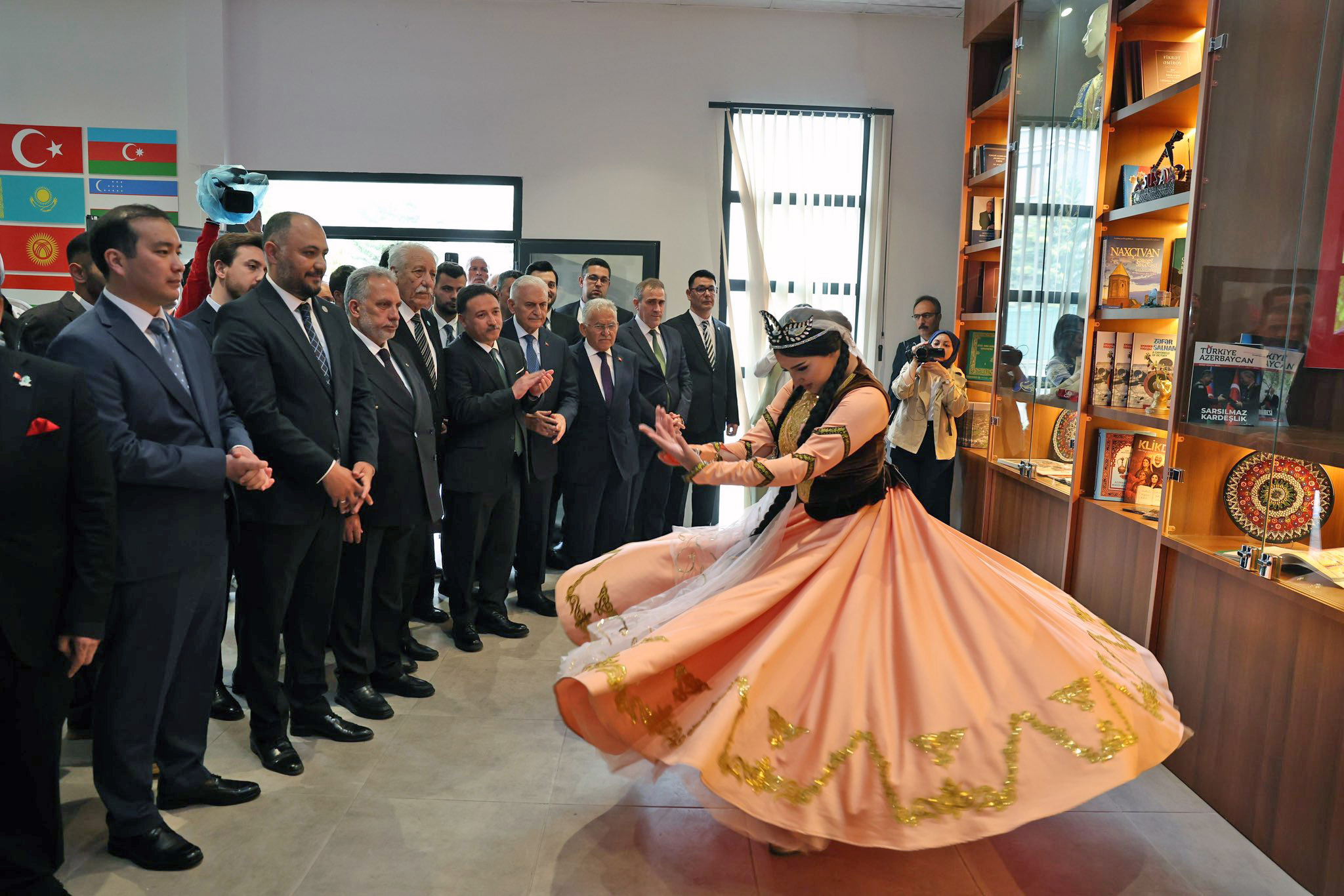 ORTAK ALFABE, TÜRK DÜNYASININ EN BÜYÜK ADIMLARINDAN BİRİ