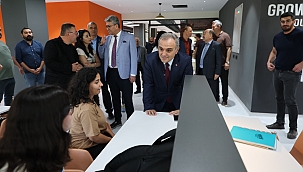YENİLENEN KADİR HAS MERKEZ KÜTÜPHANESİ HİZMETE AÇILDI