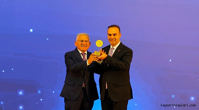 BAŞKAN BÜYÜKKILIÇ, RES PROJESİYLE "ÖDÜL" ALDI