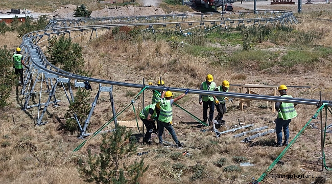 DAĞ KIZAĞINDA RAYLAR YERİNE OTURUYOR