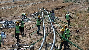 DAĞ KIZAĞINDA RAYLAR YERİNE OTURUYOR